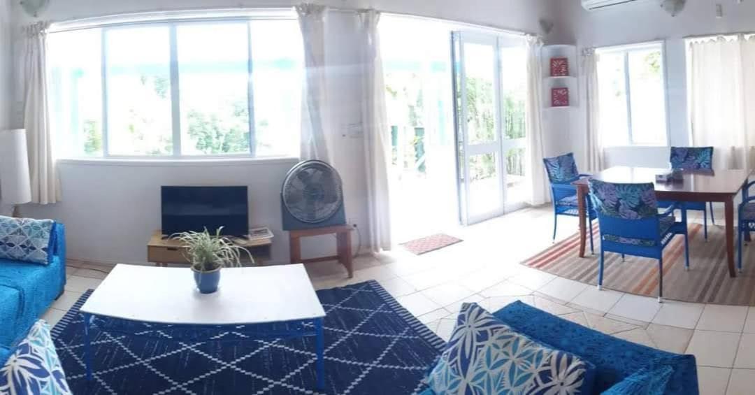 Are Tamareni 2Br Beach Cottage Or River Studio Avarua Ruang foto