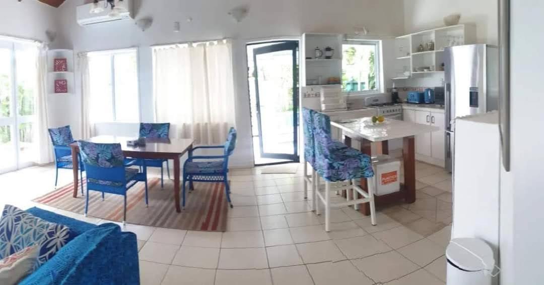 Are Tamareni 2Br Beach Cottage Or River Studio Avarua Ruang foto